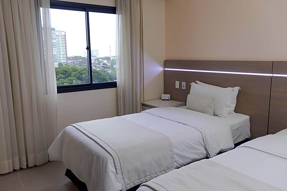 Hotel Adrianópolis All Suites