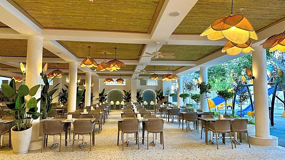 Blue Wave Suite Hotel