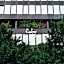 Ruby Lilly Hotel Munich