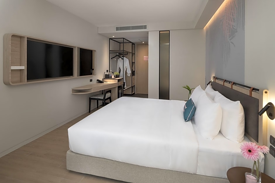 JonoX Phuket Karon Hotel