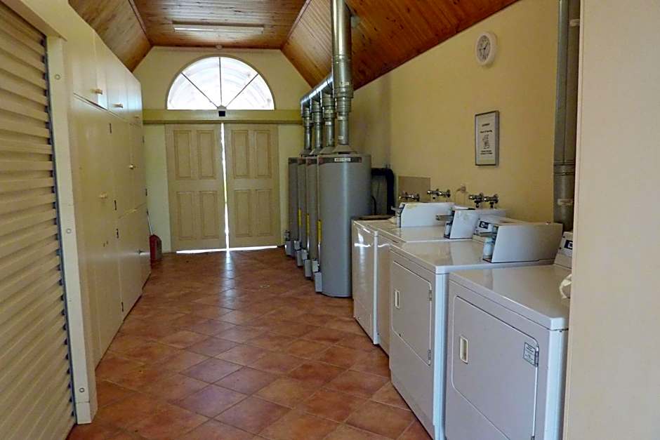 Coonawarra Place Motor Inn