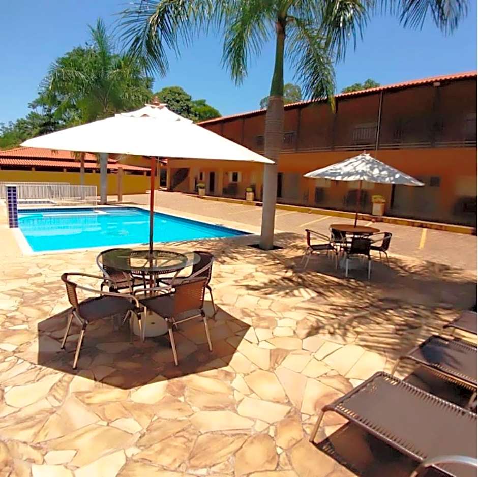 POUSADA RECANTO DO TRABALHADOR