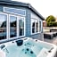 Sutton Lodge with Hot Tub