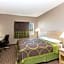 Super 8 by Wyndham Carroll/East