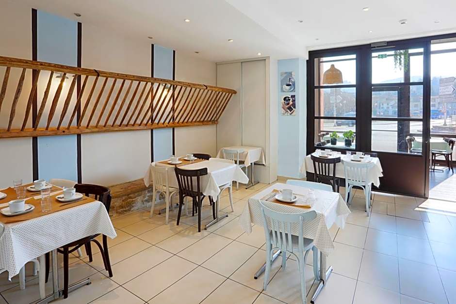 L'Aptois Hotel