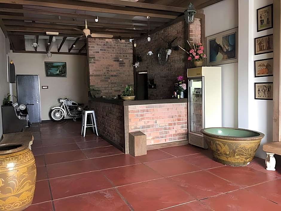 Rock Wood Hotel