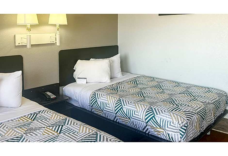 Photo 1 of 6 of 2 Double Beds