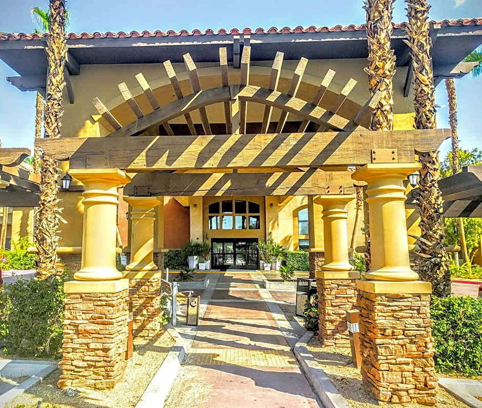 Holiday Inn Express & Suites Rancho Mirage By IHG