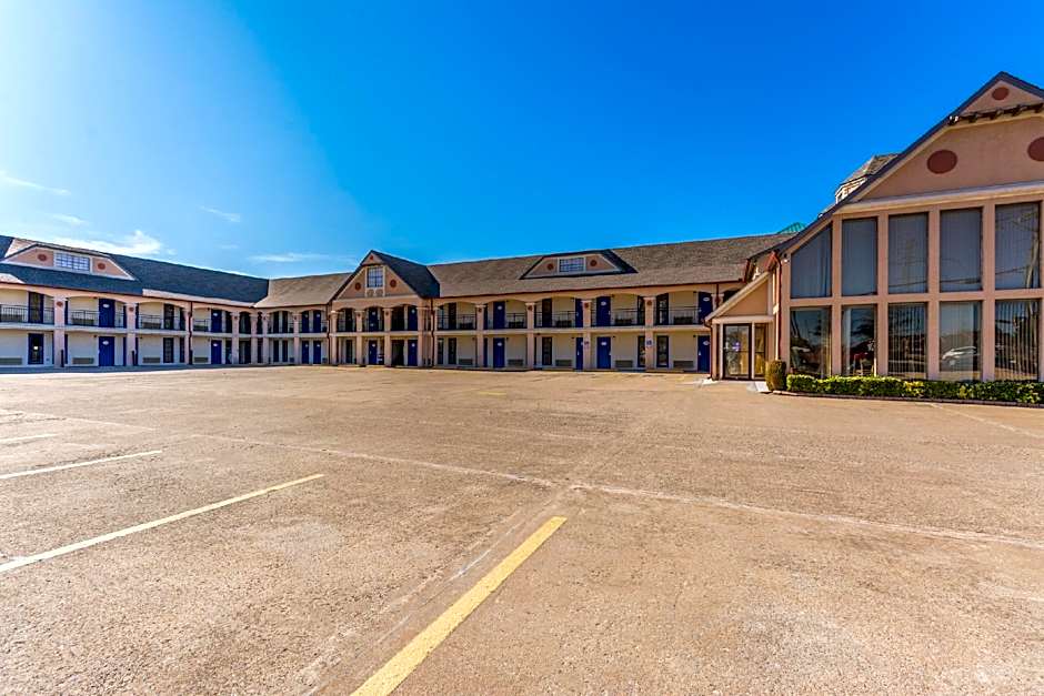 Econo Lodge Inn & Suites Oklahoma City – Oklahoma City, OK