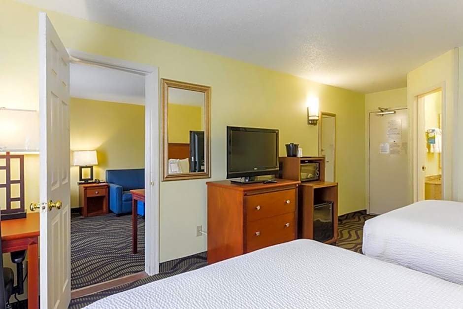 Baymont by Wyndham Savannah Midtown