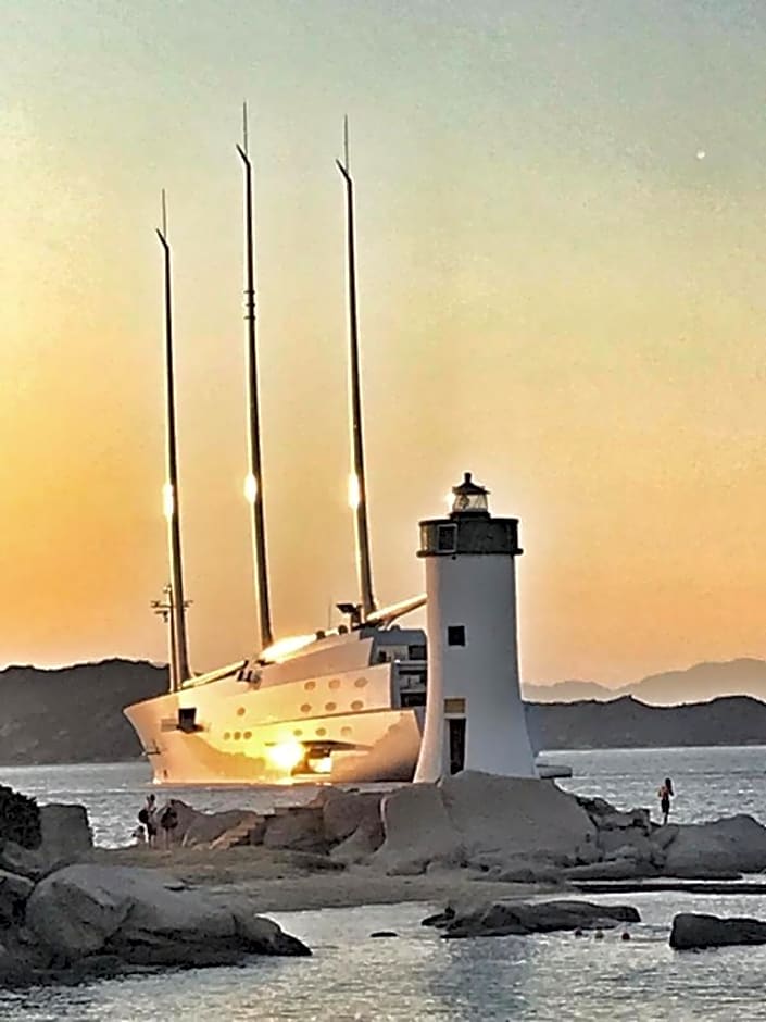 Tiffany Palau – Palau, NJ