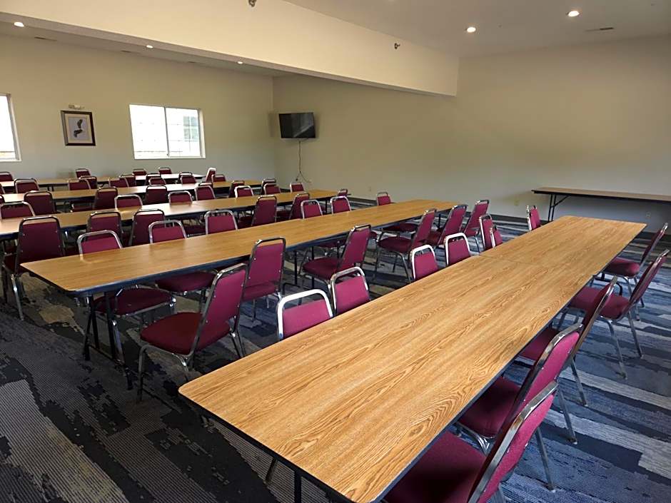 MainStay Suites LeClaire - Quad Cities