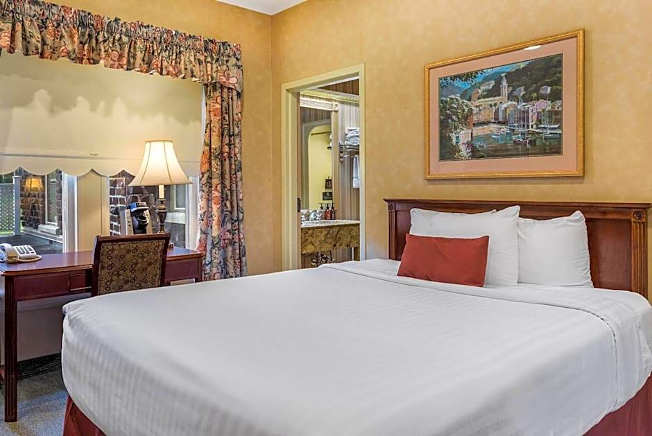Traditions Hotel & Spa Johnson City - Binghamton, an Ascend Collection Hotel