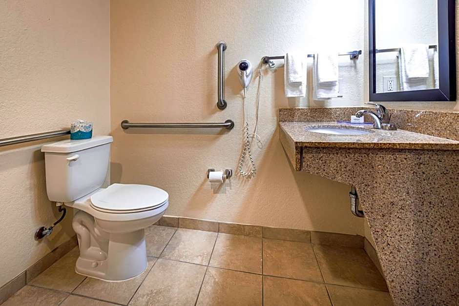 Cobblestone Inn & Suites - Big Lake