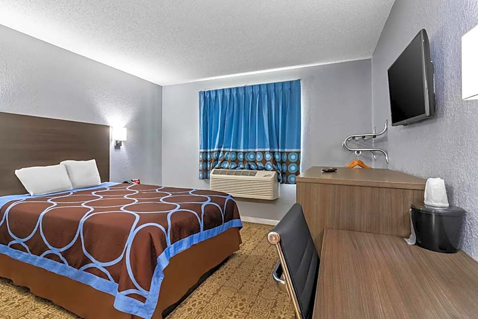Rodeway Inn Delmont