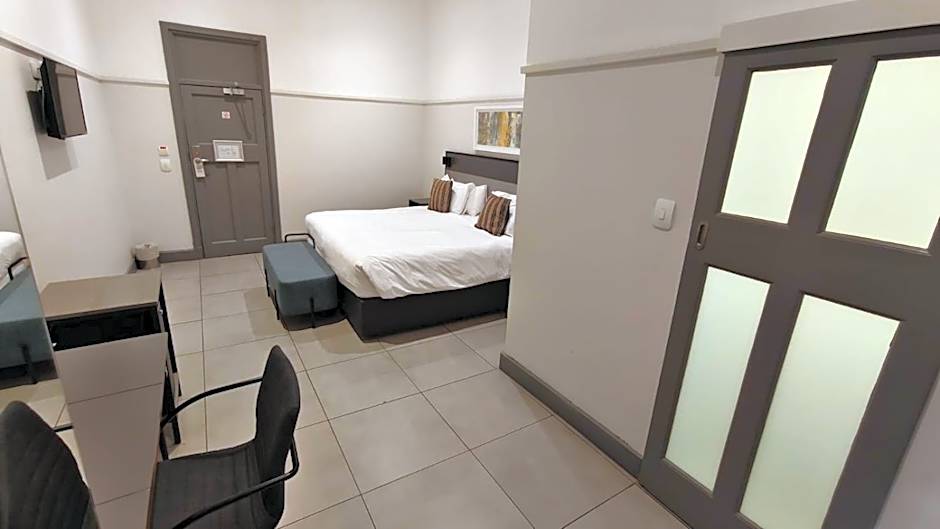 THE Pretoria Hotel