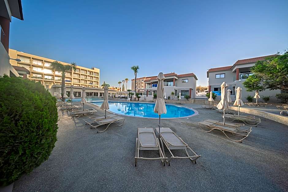 Sun Palace Protaras Waterpark Resort