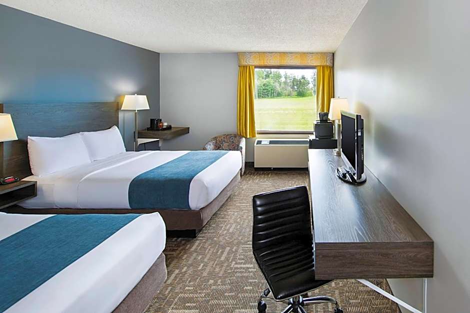 Crestwood Hotel