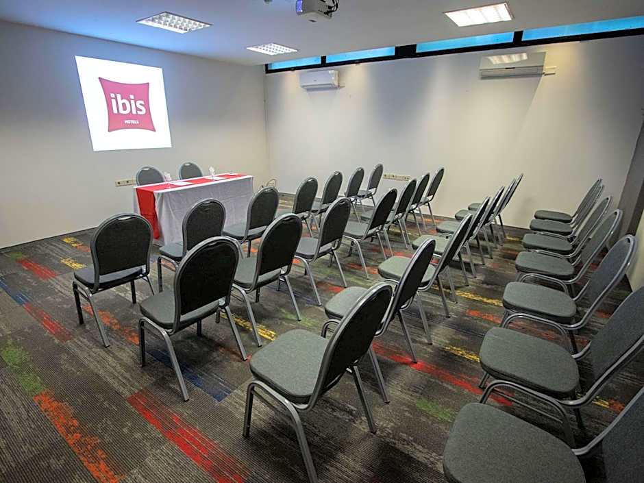 Ibis Montevideo Rambla