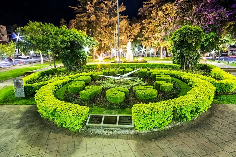 Hotel Euro Suite Pocos de Caldas By Nacional Inn