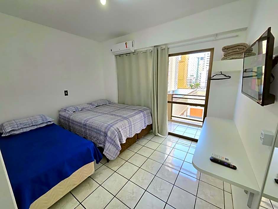 Cobertura aconchegante 3 quartos excelente vista mar! 80 metros do mar em Meia Praia - Itapema