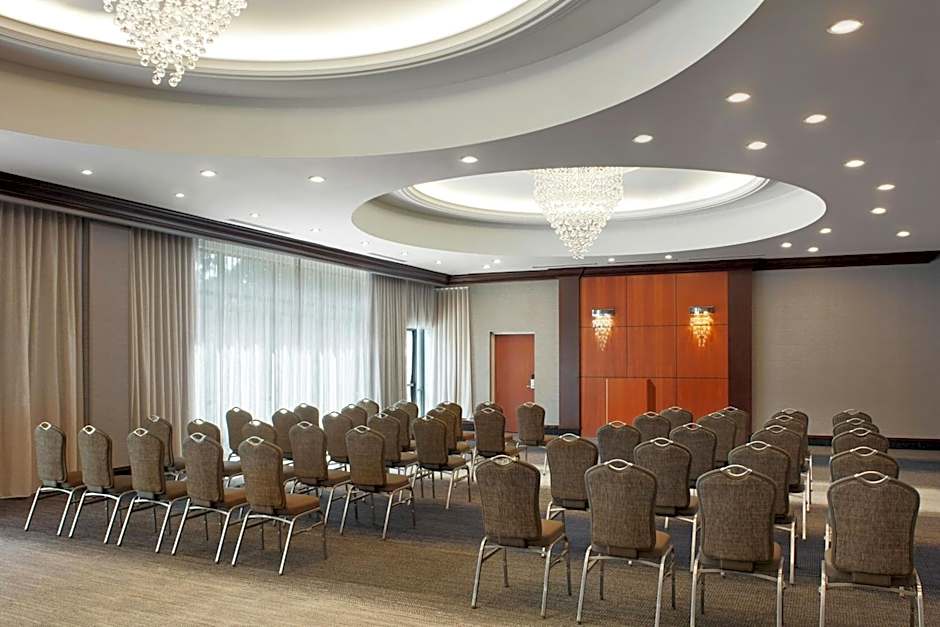 Courtyard by Marriott Hamilton