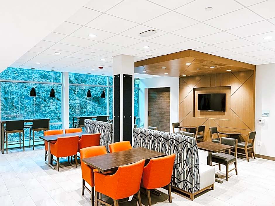Holiday Inn Express And Suites Henderson South - Boulder City By IHG