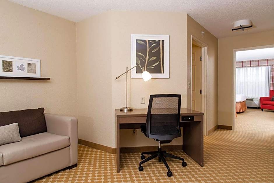 Country Inn & Suites by Radisson, Milwaukee West (Brookfield), WI