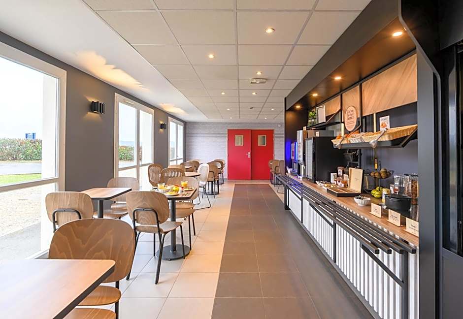 B&B HOTEL Compiegne Thourotte