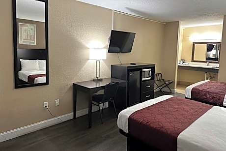 Double Room with Two Double Beds - Smoking