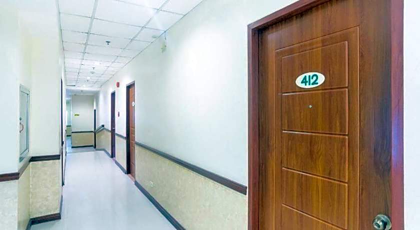 OYO 187 The Maxwell Hotel
