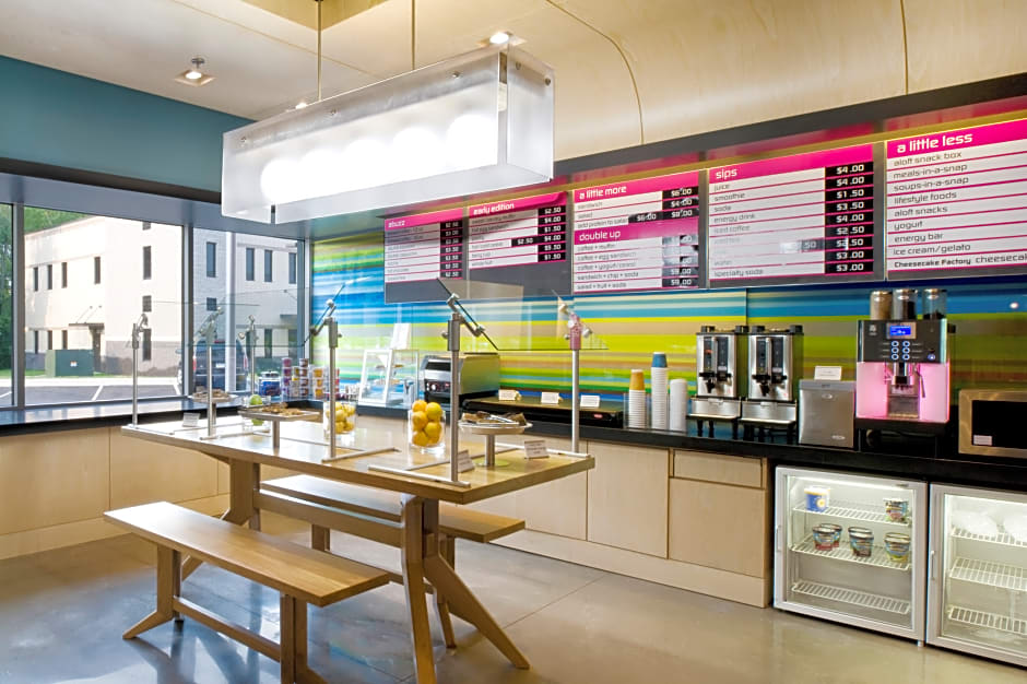 Aloft Philadelphia Airport