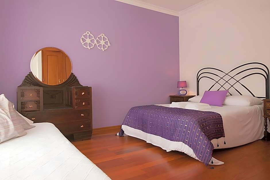 Ericeira Chill Hill Hostel & Private Rooms