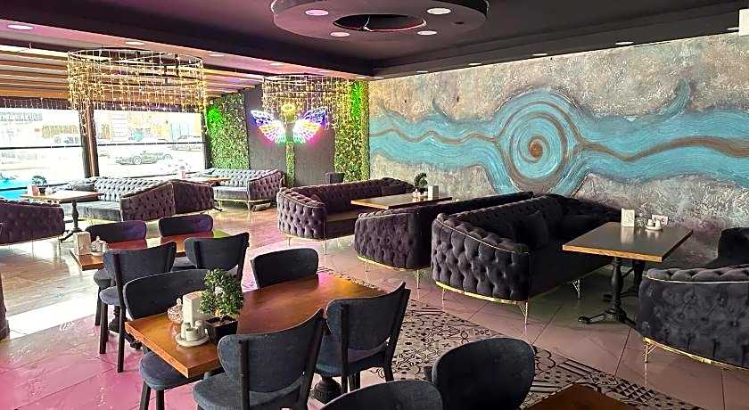 Grand Niki Hotel & Spa