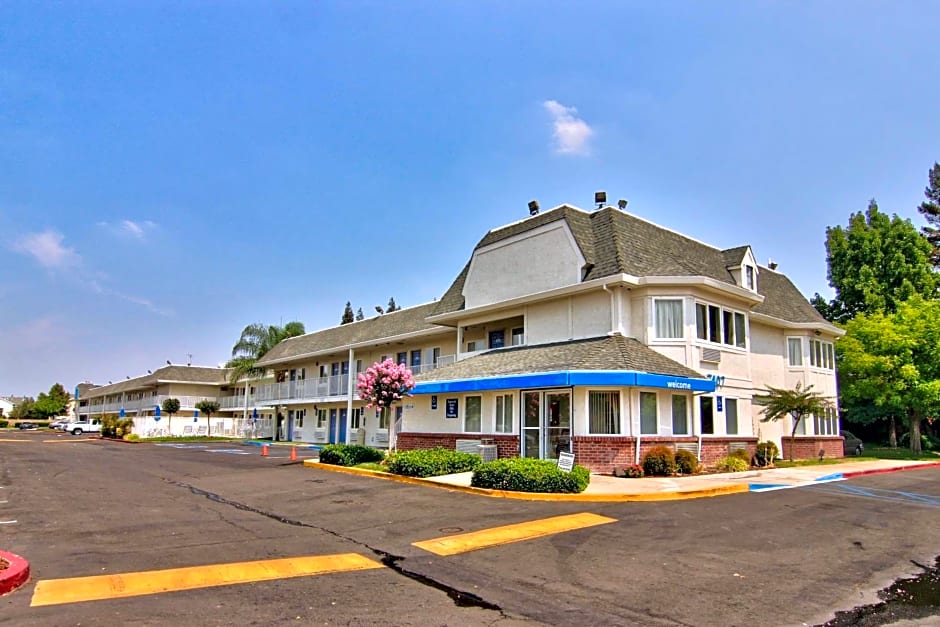 Motel 6-Sacramento, CA - South