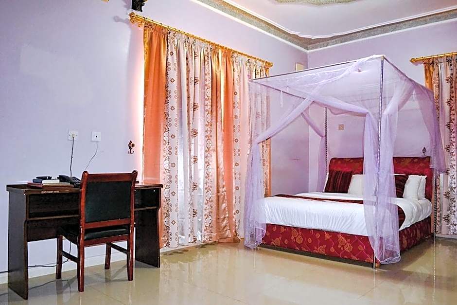 Photo 1 of 2 of Standard Room