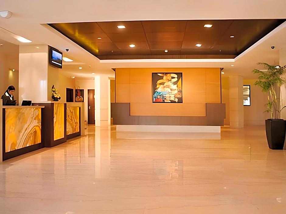 Vibe By The Lalit Traveller