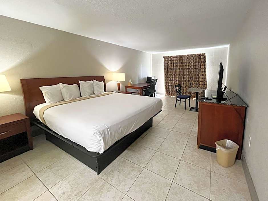 Motel 6 Raleigh, NC - Downtown South