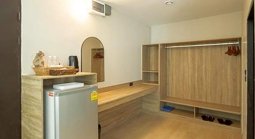 The Krungkasem Srikrung Hotel