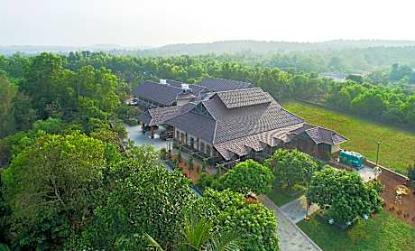 Green Planet Hotel Mattannur