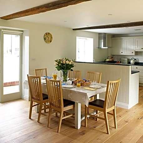 Manor Farm Courtyard Cottages