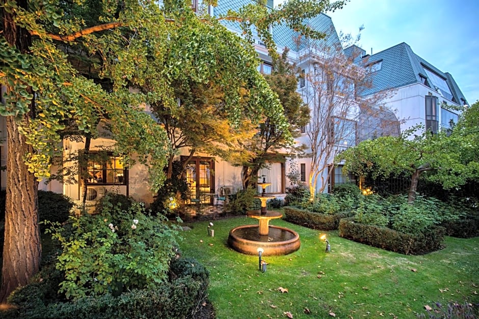 Park Plaza Bonaparte Boutique