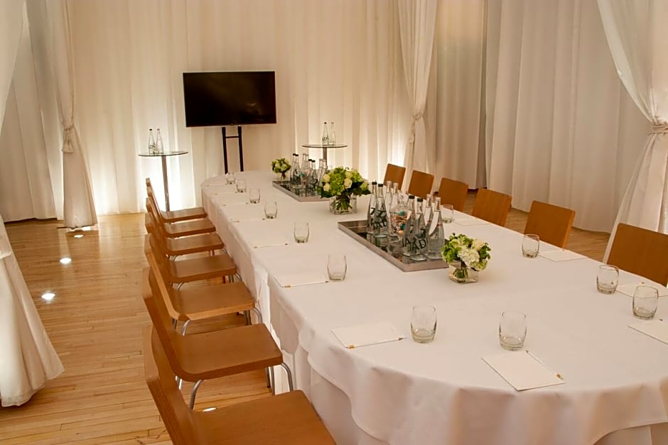 Sanderson London