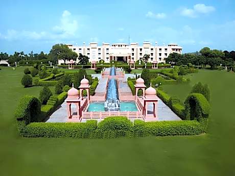 Hotel Gold Palace & Resort