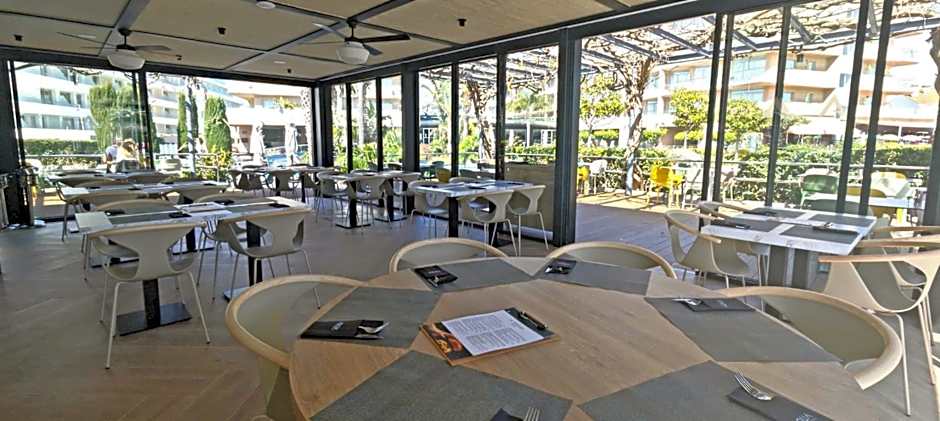 AQUA Hotel Onabrava & Spa 4*Sup