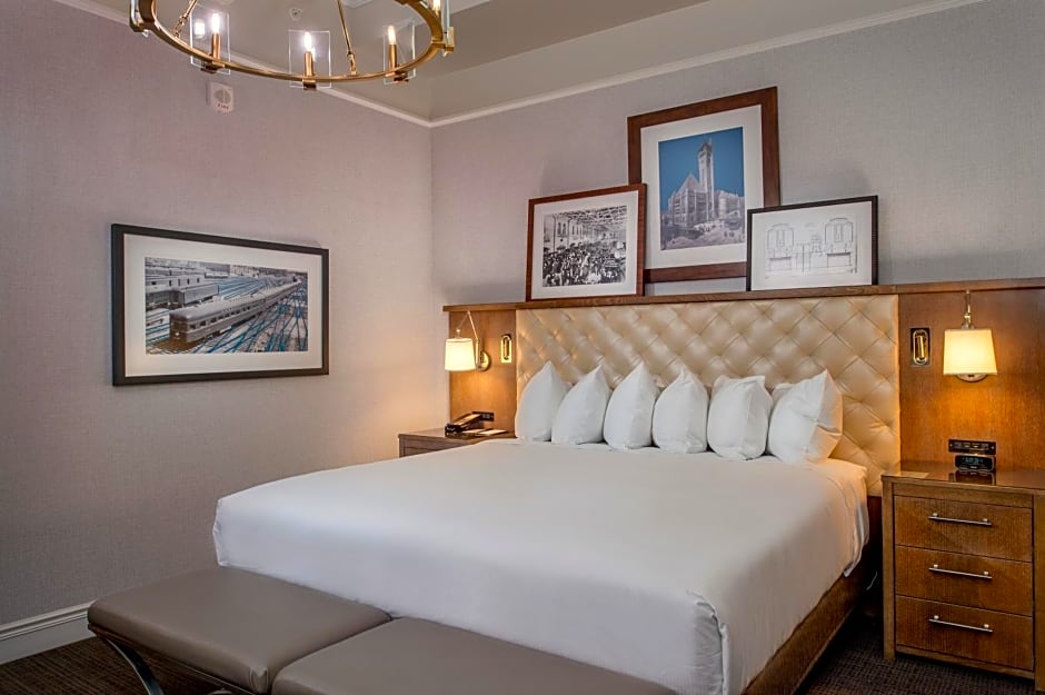 St. Louis Union Station Hotel, Curio Collection by Hilton