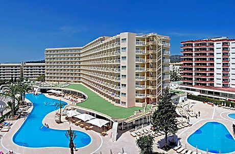 Family Room (2 Twin Beds and 1 Double Sofa Bed)