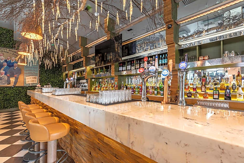 The Sir Thomas Hotel