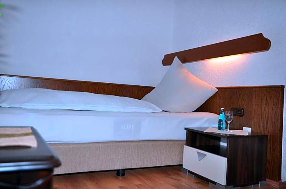 Landhotel zum kühlengrund & soultans paradise