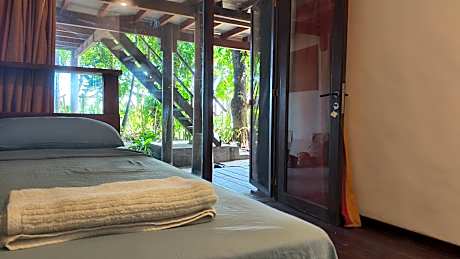 Castaway Surf Retreat